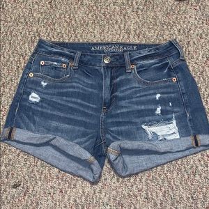 American Eagle tomgirl midi shorts